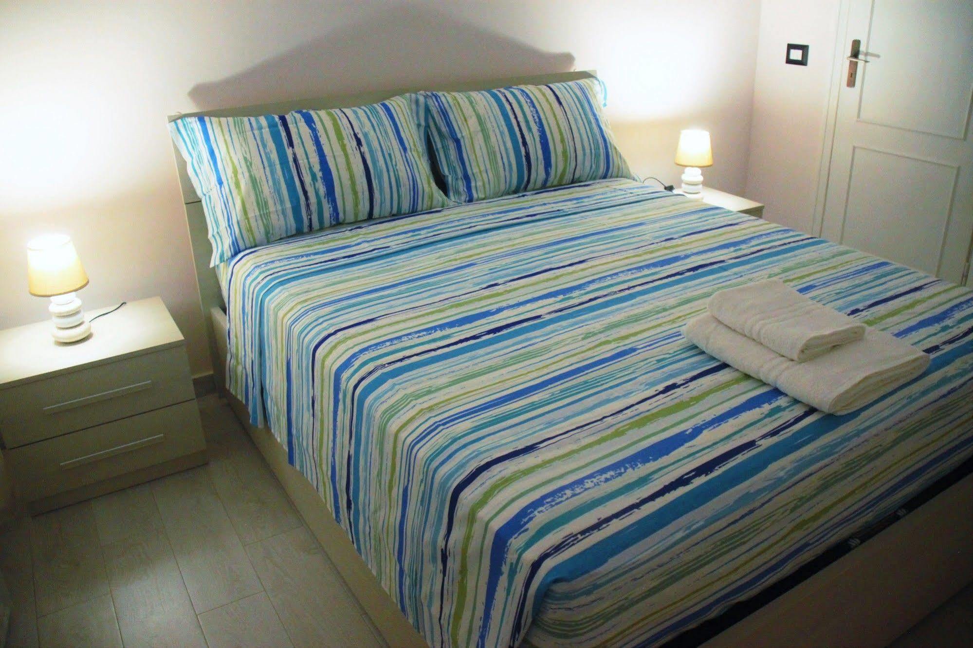 Hello Roma B&B Zewnętrze zdjęcie